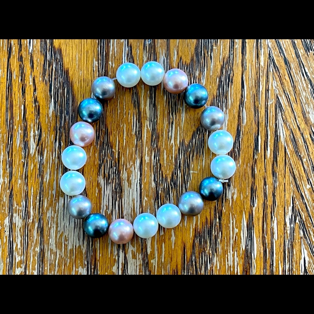 Faux Pearl Bracelet